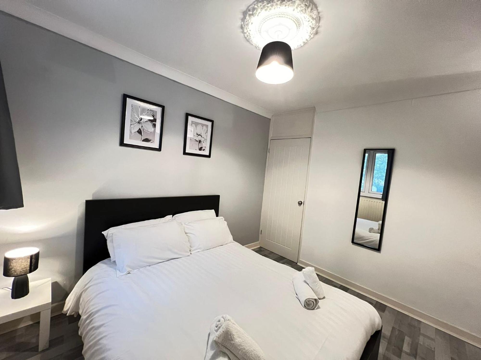 Apartament 2 Bed Flat In Canary Wharf *
