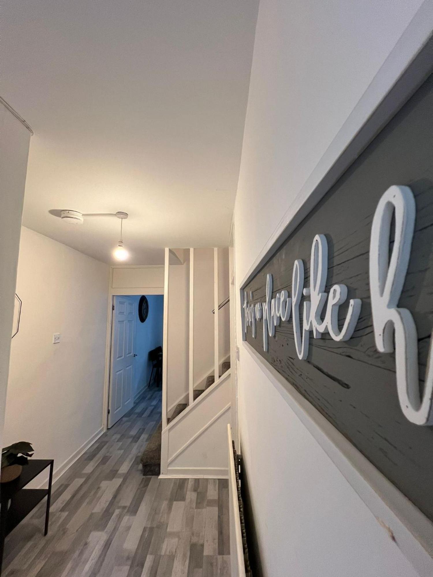 Apartament 2 Bed Flat In Canary Wharf